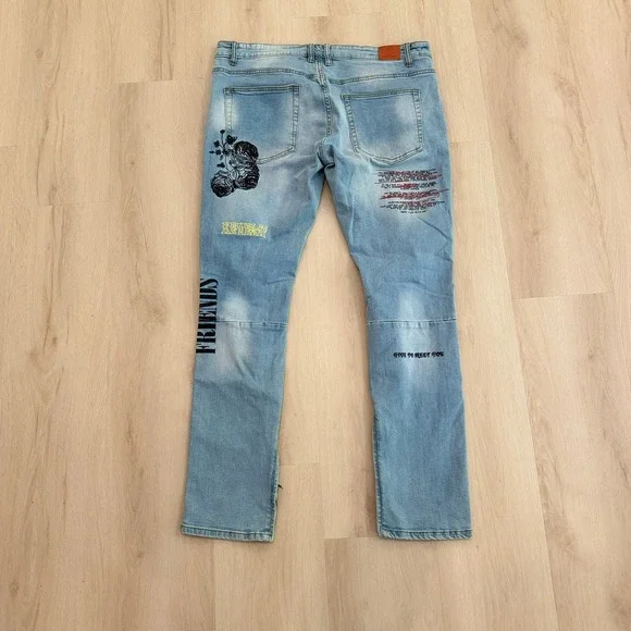 Crysp Denim Distressed Ripped Graphic Jean Light Wash Denim Men 38 Grunge Skater